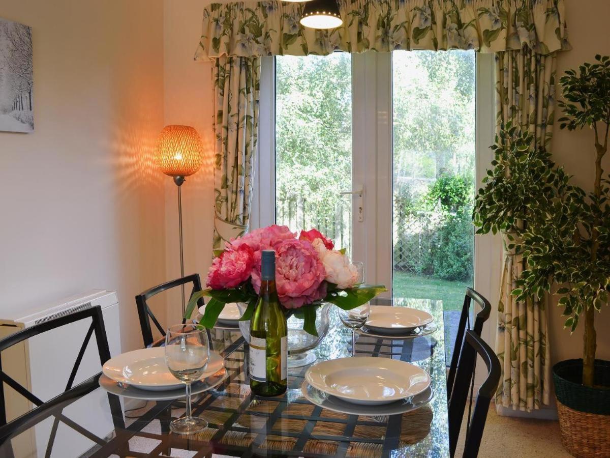 Birchlands Villa อาวีมอร์ ภายนอก รูปภาพ