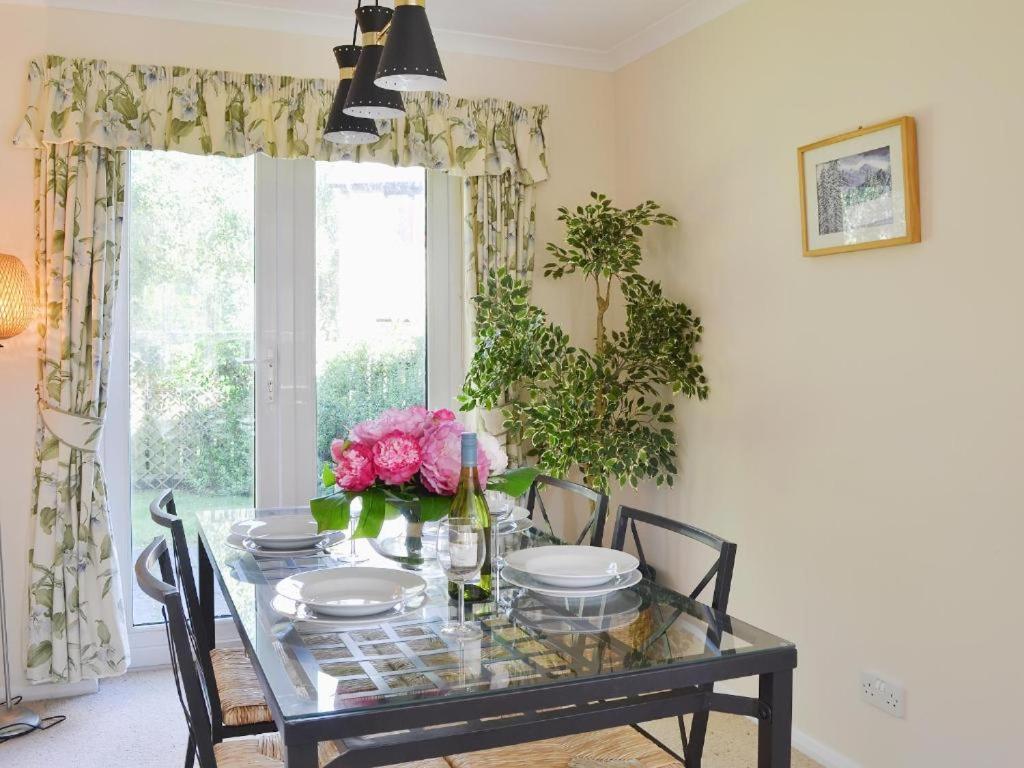 Birchlands Villa อาวีมอร์ ภายนอก รูปภาพ